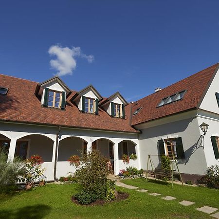 Fruehstueckspension Kleinschuster Burgau Exterior foto